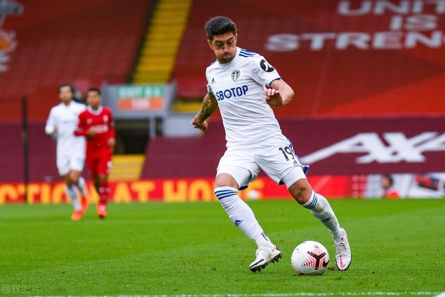 [天下足球]扎哈维退役 前中超金靴告别绿茵