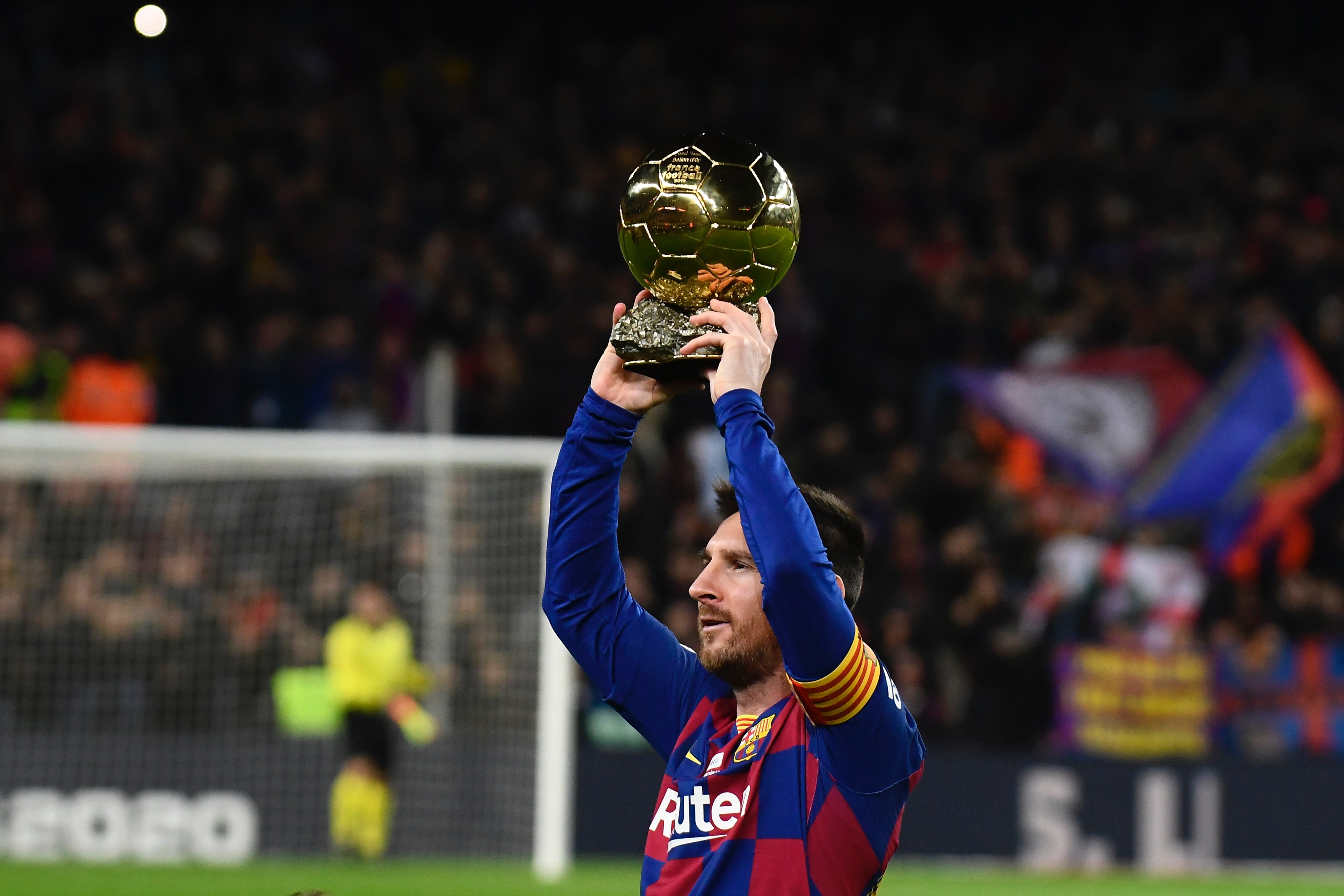 《星空》官方解释没有韩语的原因：本地化太费钱