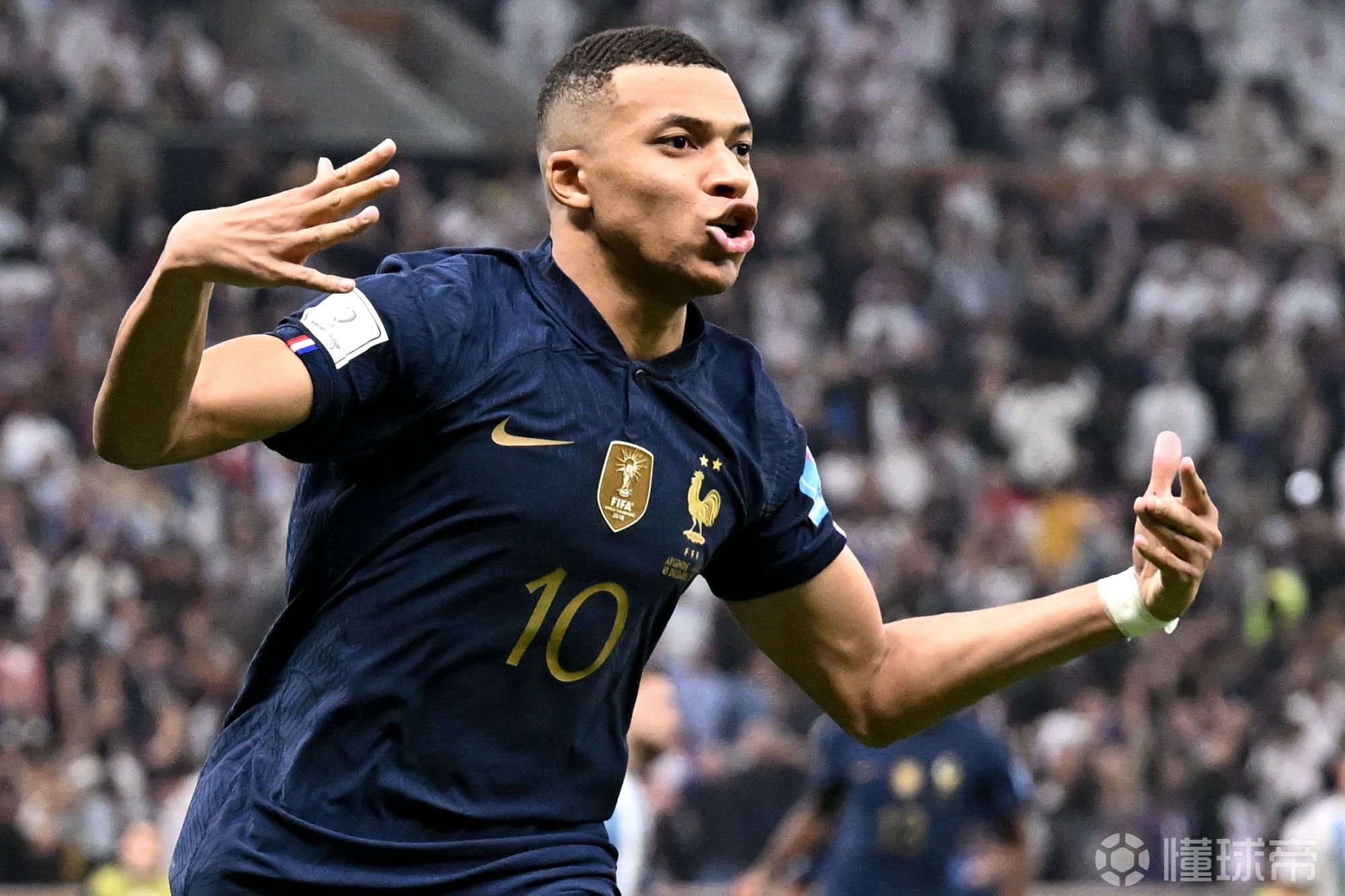 11分逆转！库里31分单节20分主宰，勇士胜爵士，格林被驱逐引争议