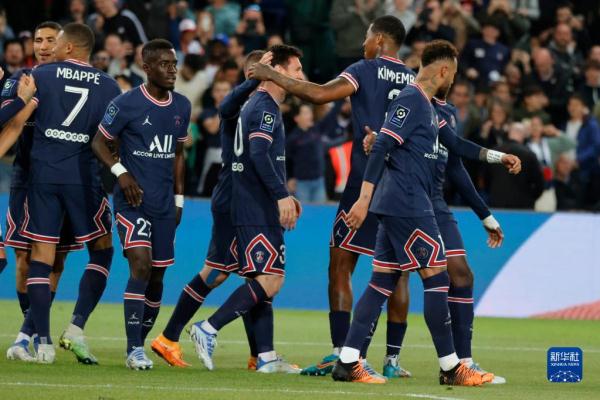 蓉城3-1泰山进8强 罗慕洛任意球双响黄政宇送点