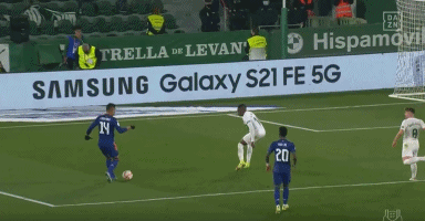 缺谁谁尴尬！爆料Zhuo不满队友离队，但LNG转头就拿了首胜