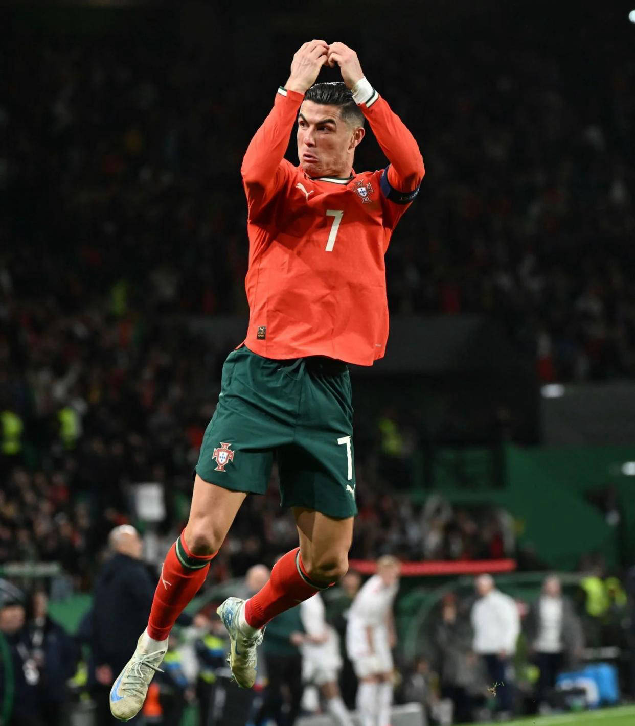 U23国足迎双重利好