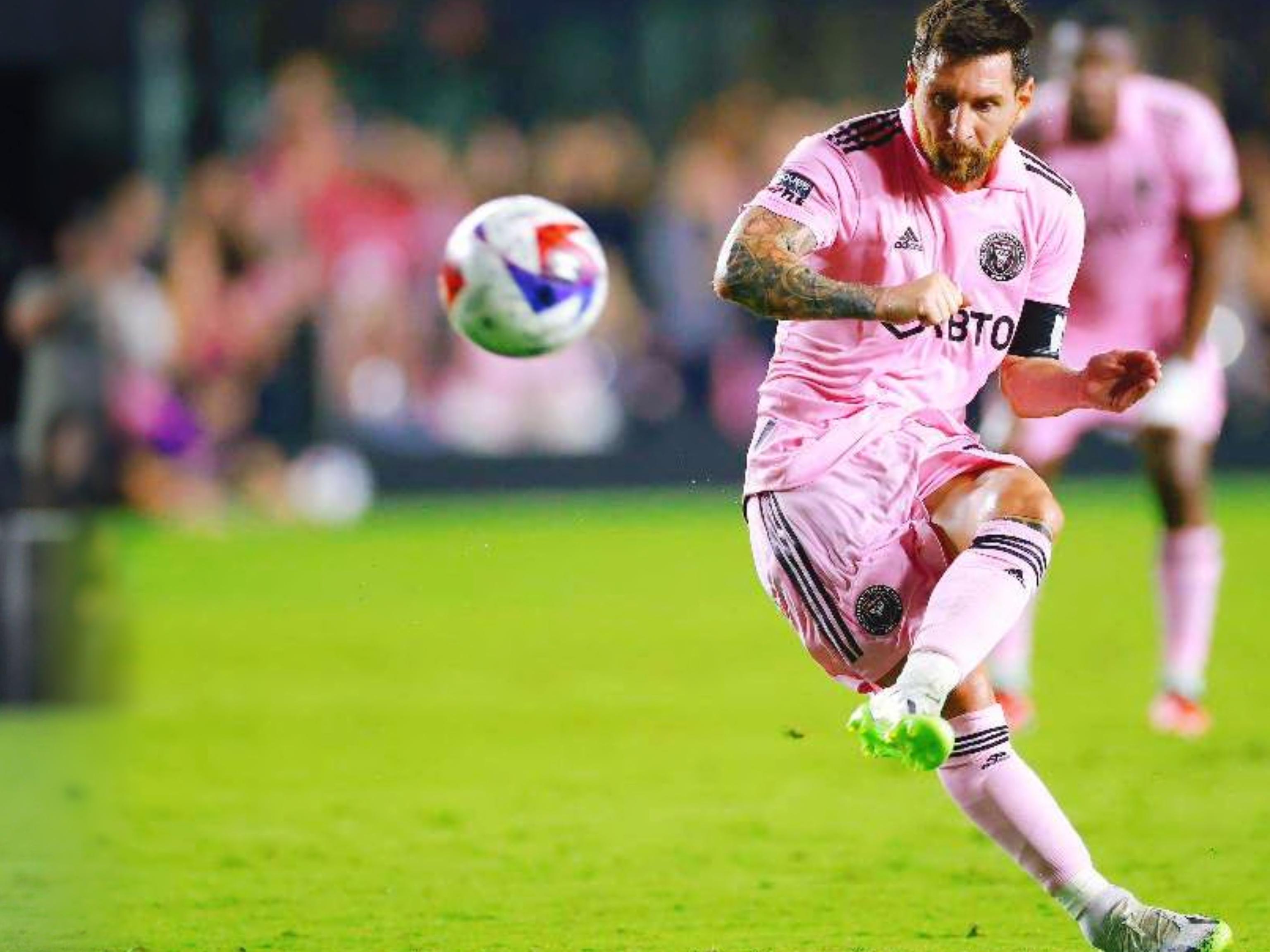 快船雄鹿达成6换1交易，仅一夜小卡字母哥联手争冠！