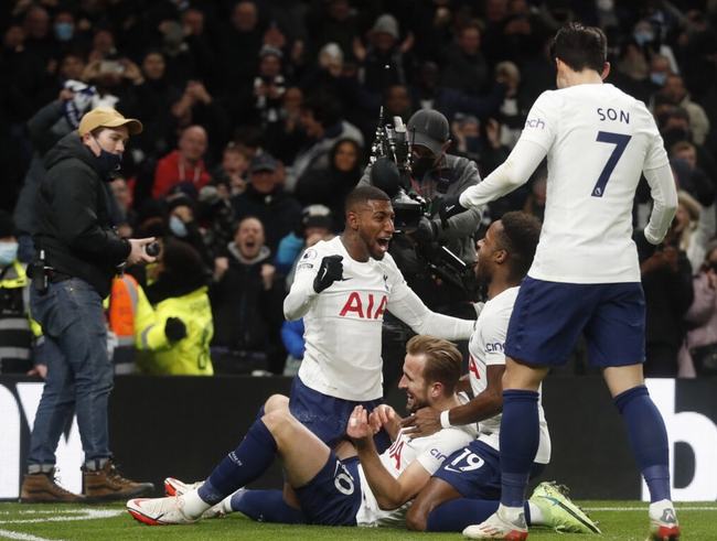 泡泡玛特首款自研模拟经营派对手游《梦想家园》上线