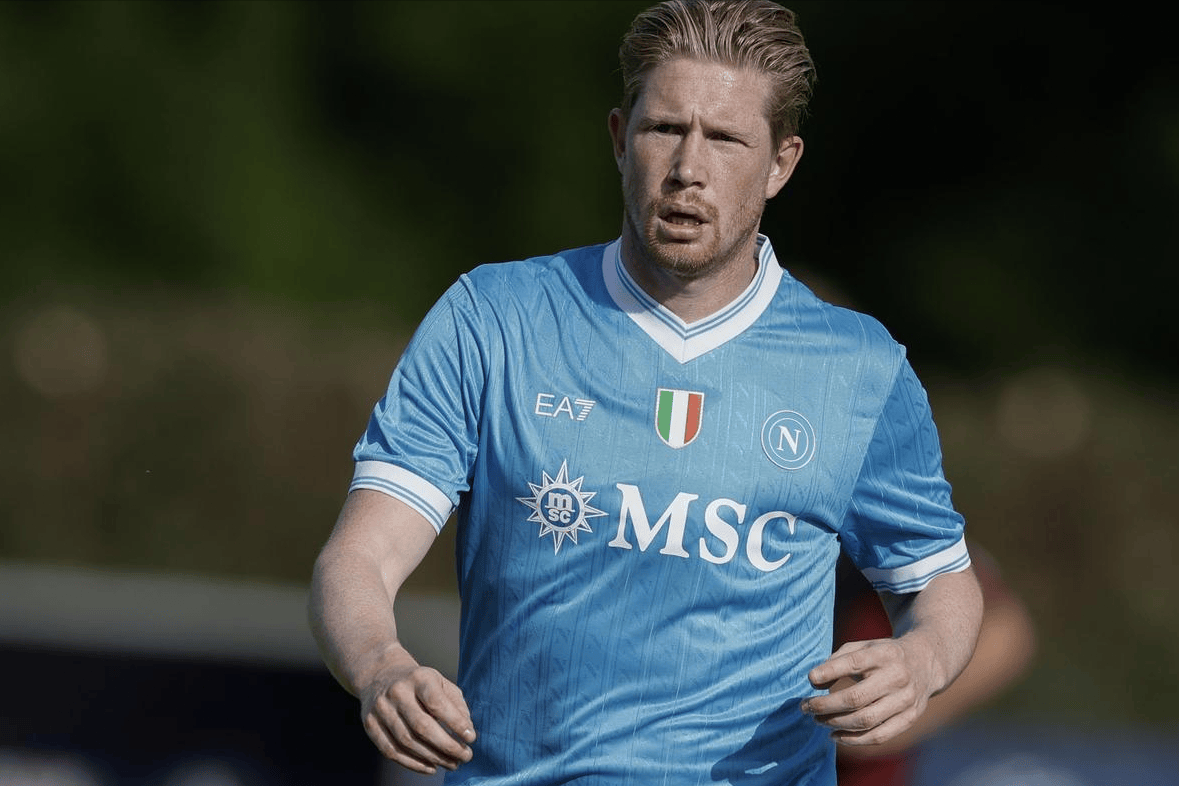 球迷多次使用焰火，拜仁被罚关闭部分看台